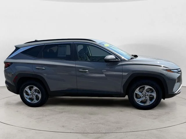 Used 2024 Gray Hyundai SEL image 6