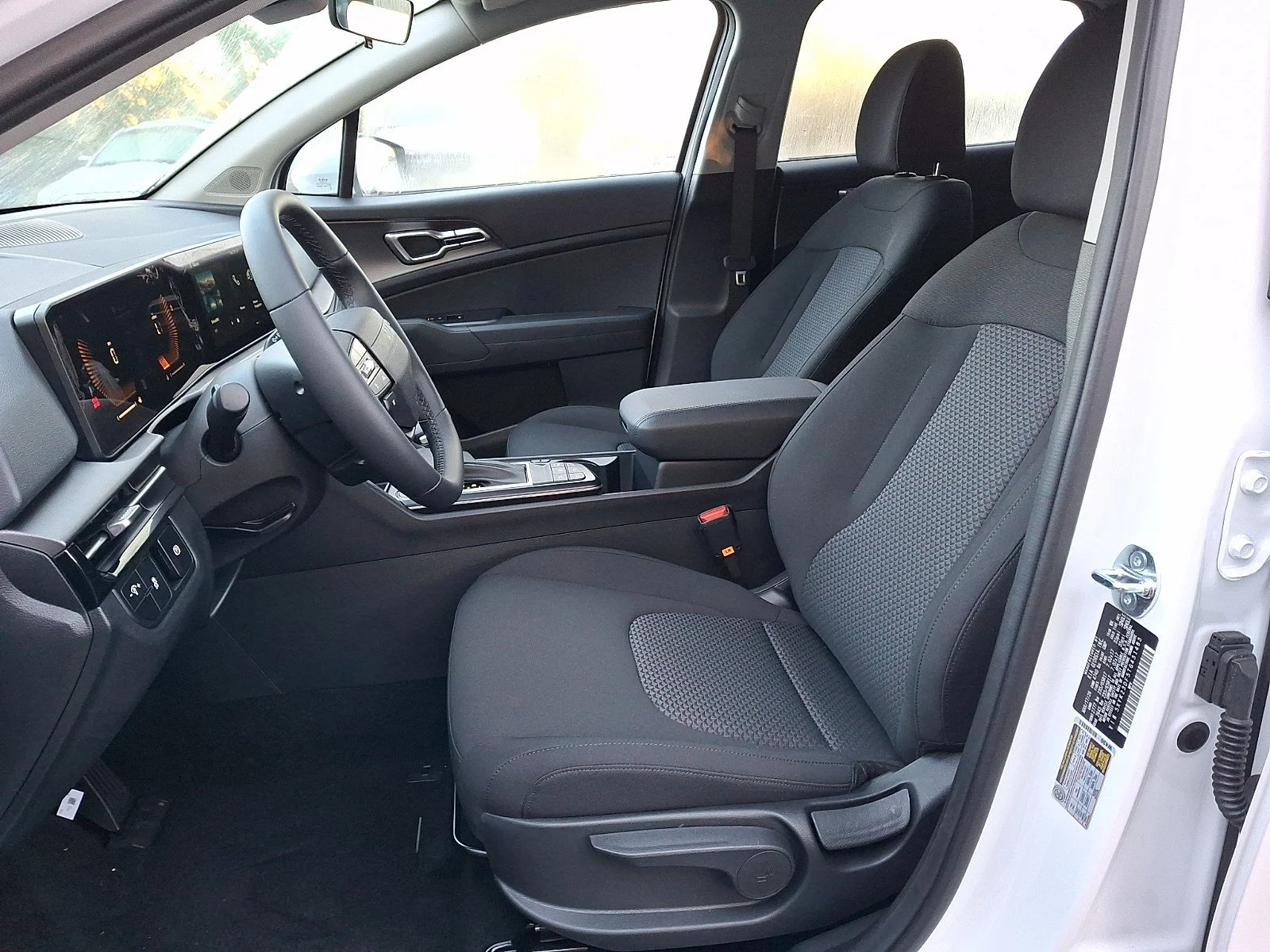 New 2026 Glacial White Pearl Kia LX image 6