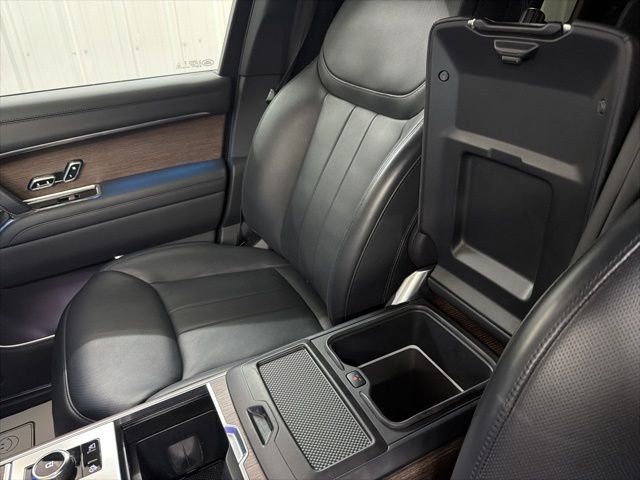 2023 Land Rover Range Rover SE - Photo 37