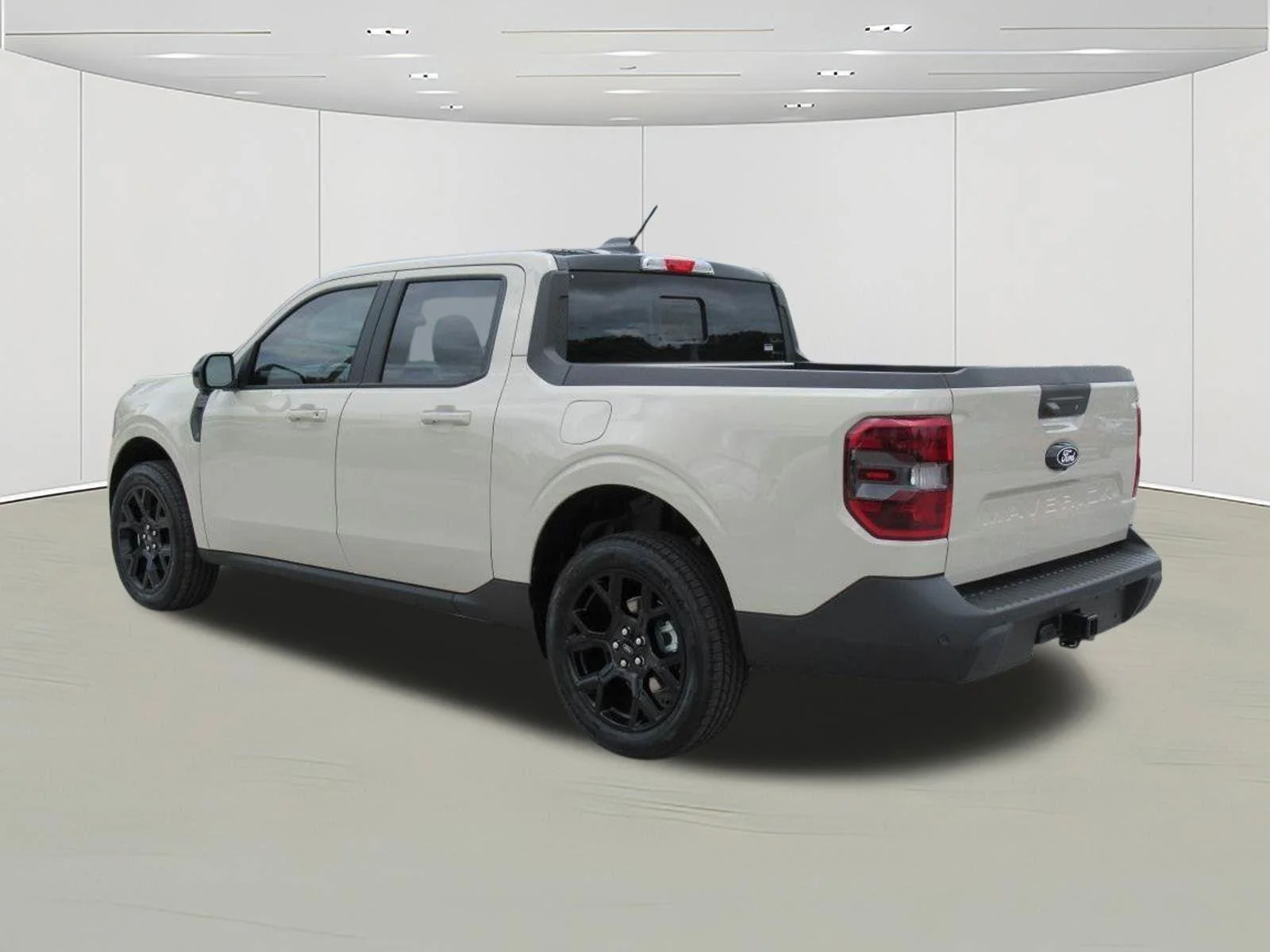 New 2025 Desert Sand Ford Lariat® image 4