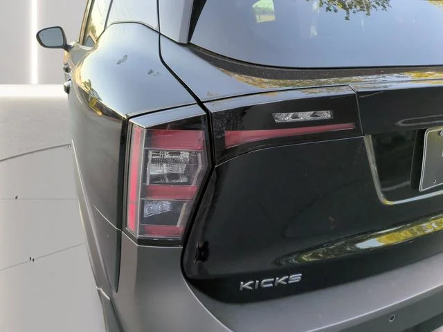 Certified Used 2026 Black Nissan SR image 7