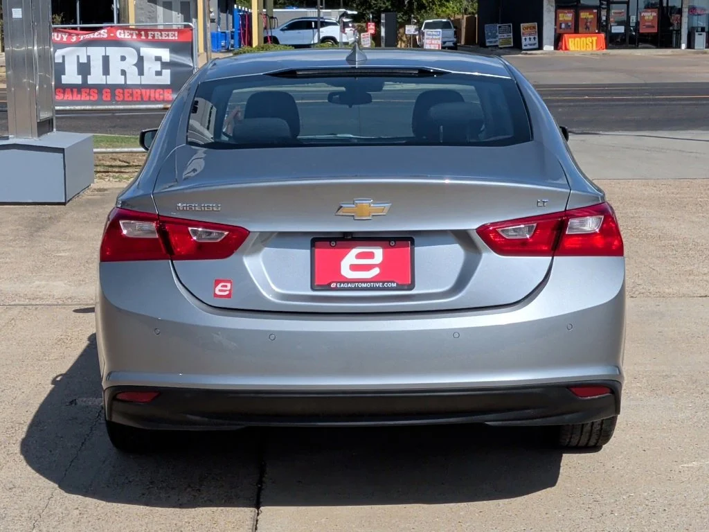 Used 2025 Gray Chevrolet LT image 7