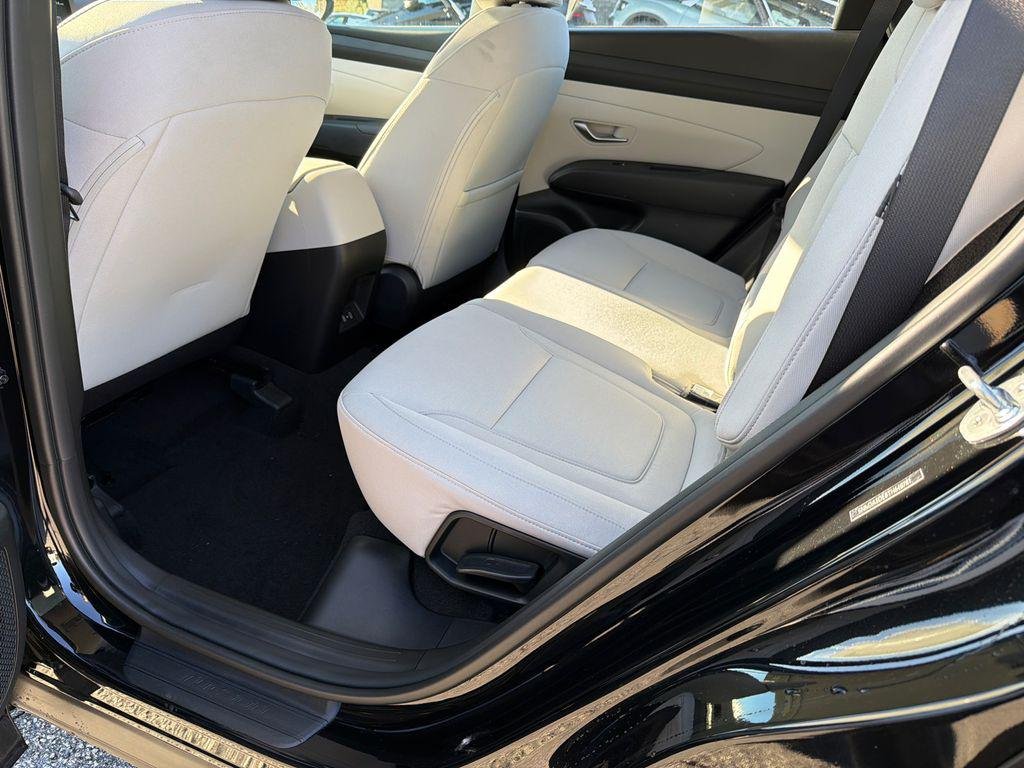 New 2026 Black Hyundai SE FWD image 20