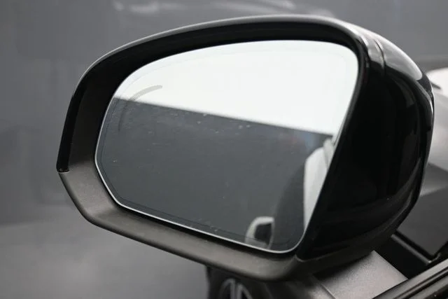 Used 2023 Black Volvo B5 Core image 4