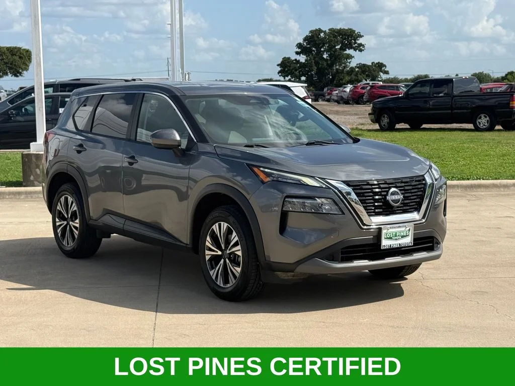 Used 2023 Gray Nissan SV image 8