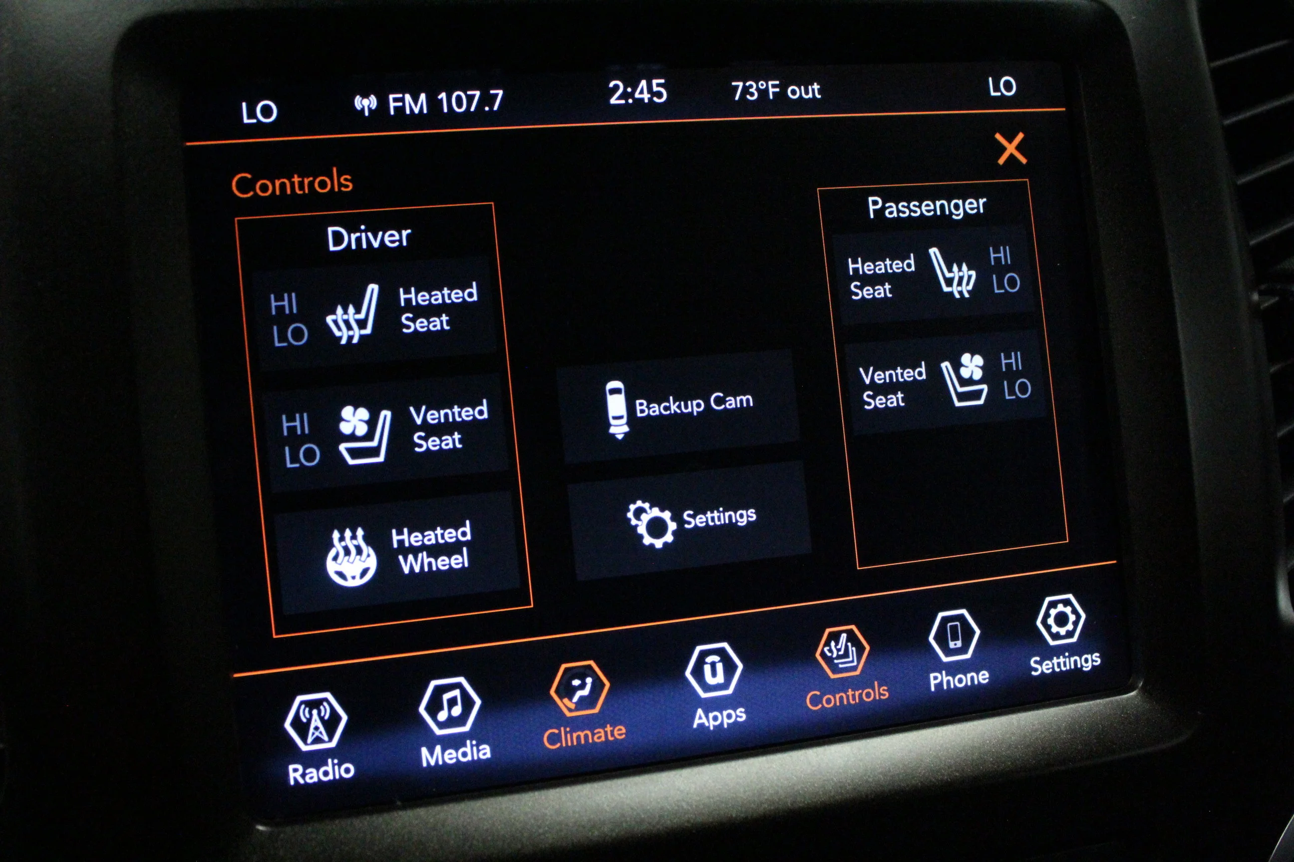 Used 2022 Diamond Black Crystal Pearlcoat Jeep Trailhawk image 27