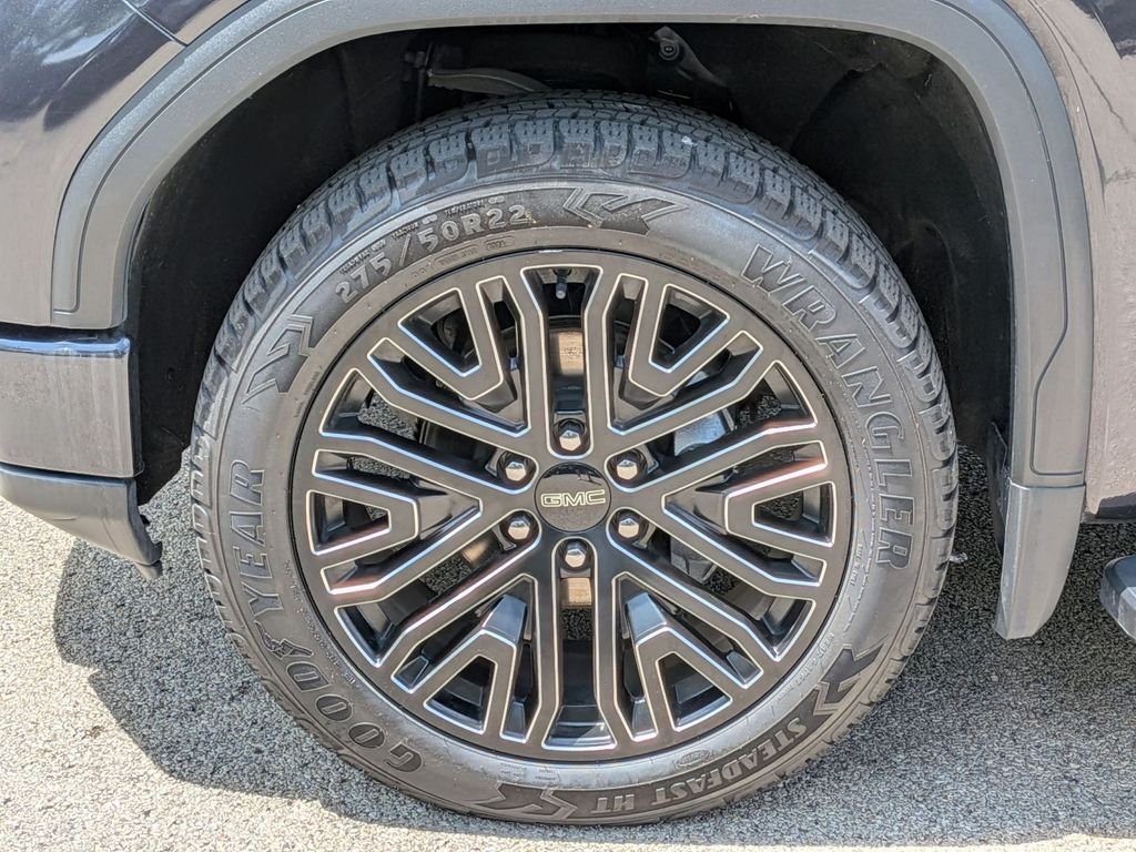 Used 2022 Silver GMC Denali image 14