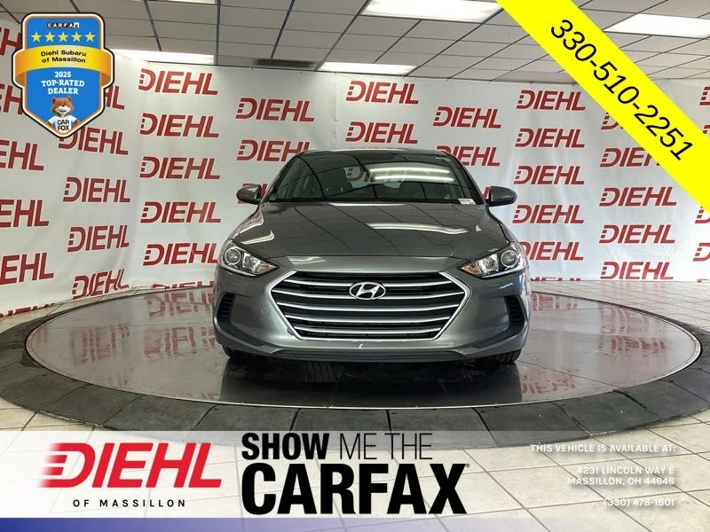 Used 2017 Gray Hyundai SE image 3