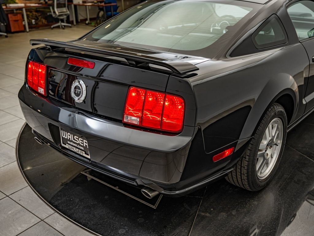 Used 2008 Black Ford GT Deluxe image 18