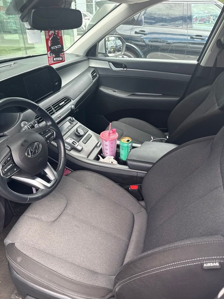 Used 2022 Silver Hyundai SEL image 5