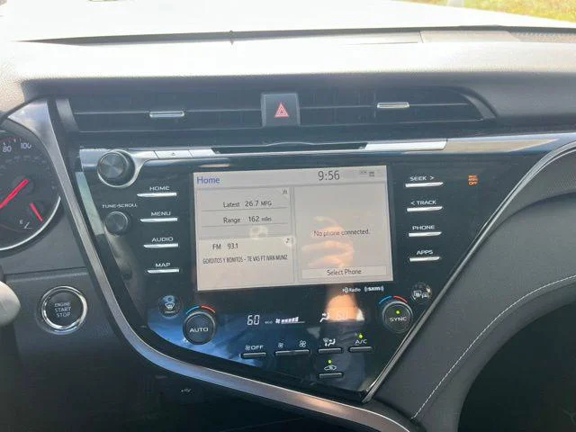 Used 2020 WIND CHILL PEARL Toyota  image 13