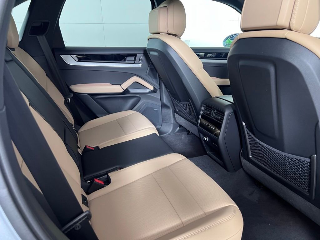 New 2026 Dolomite Silver Metallic Porsche  image 21