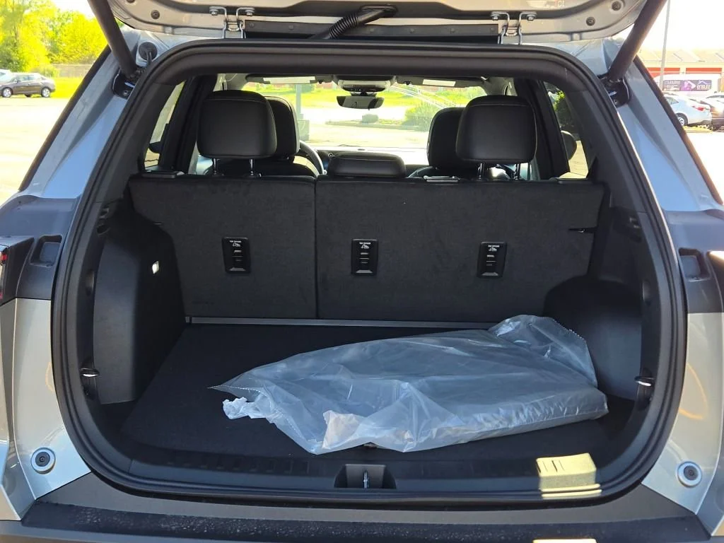 2026 Chevrolet Equinox LT - Photo 17
