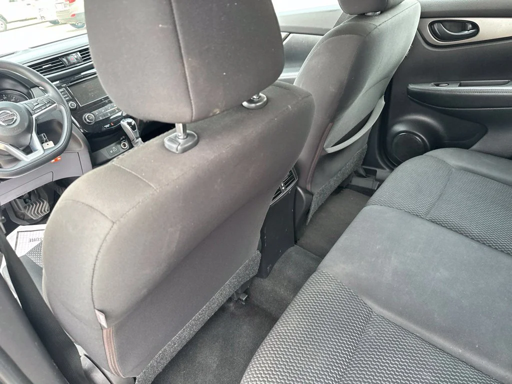 Used 2021 White Nissan S image 26