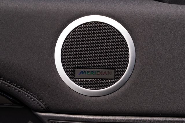 Used 2025 Gray Land Rover S image 22