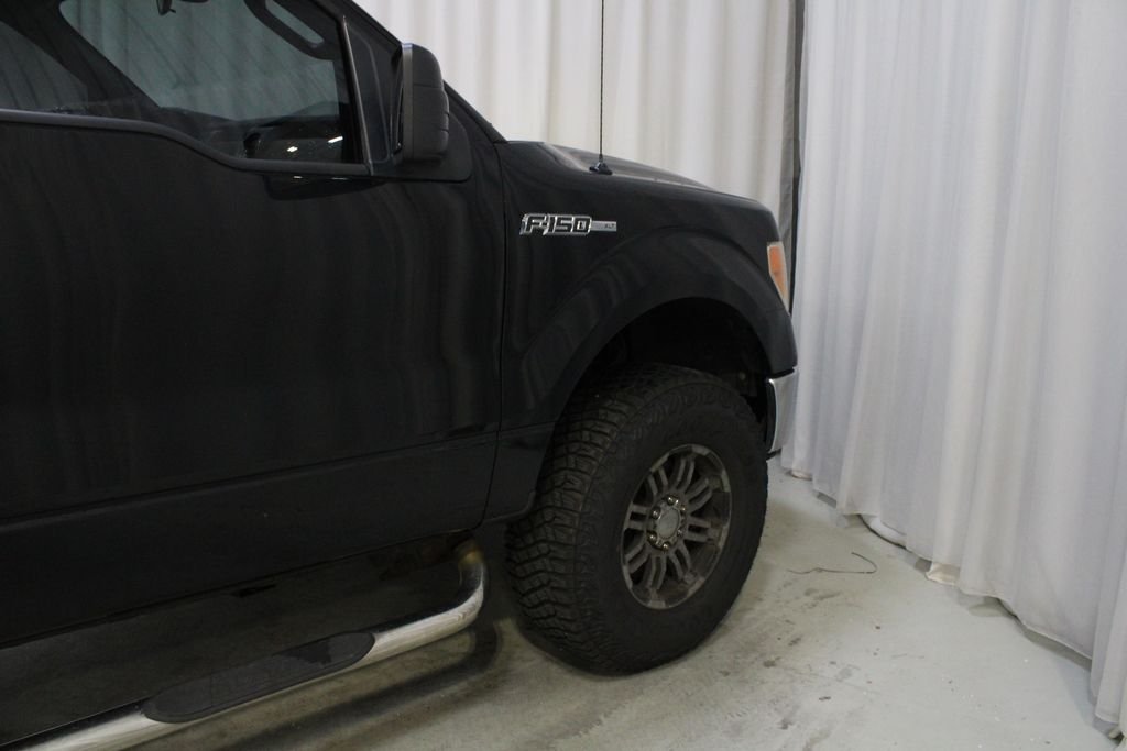 Used 2010 Black Ford XLT image 24