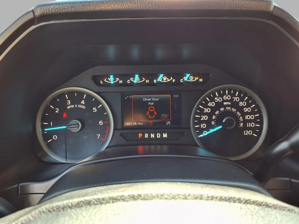 Used 2020 Silver Ford XLT image 18