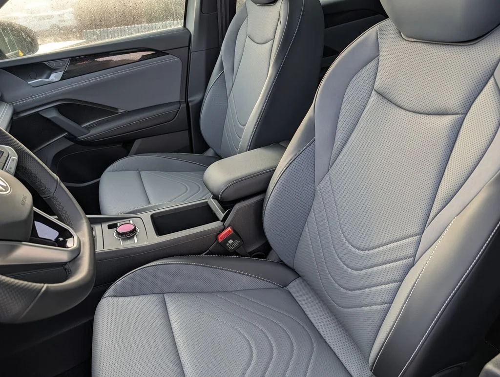 New 2026 Silver Volkswagen 2.0T SE R-Line Black image 11