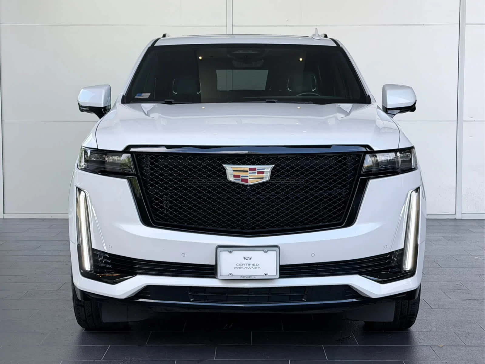 Certified Used 2024 Crystal White Tricoat Cadillac Sport image 2