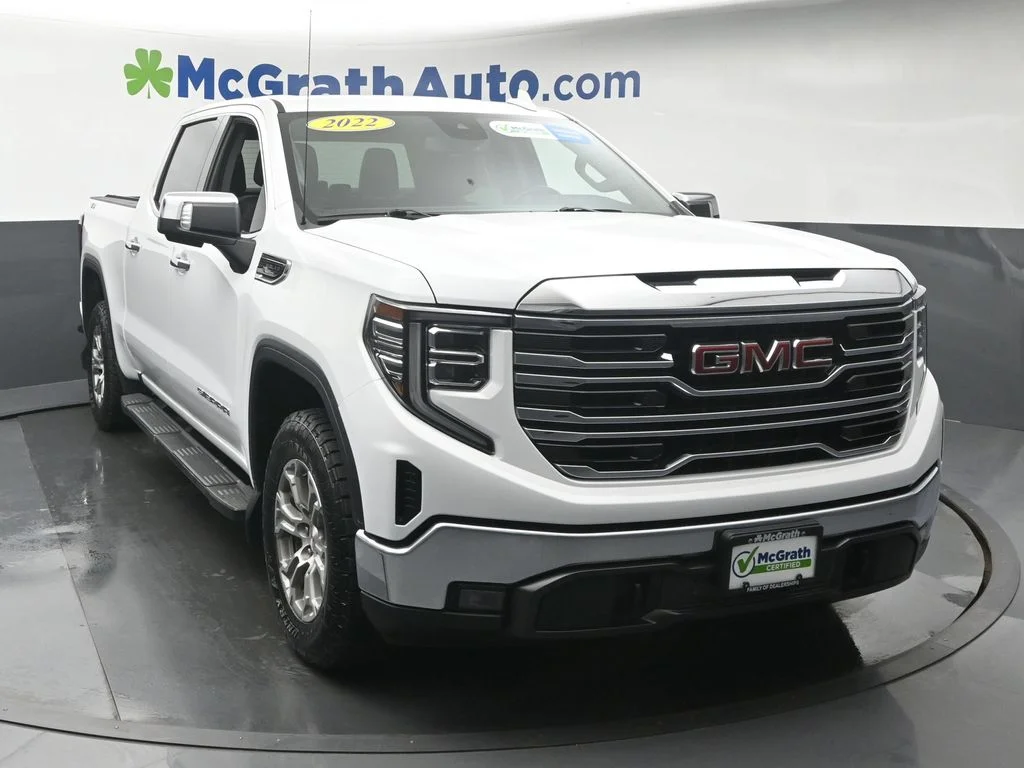 Used 2022 White GMC SLT image 5