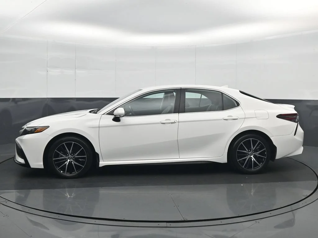 Used 2024 White Toyota SE image 3