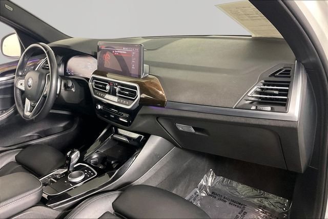 Used 2023 White BMW sDrive30i image 23
