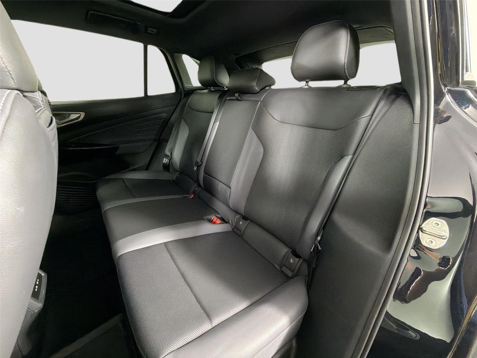 Certified Used 2023 Deep Black Pearl Volkswagen Pro S image 24