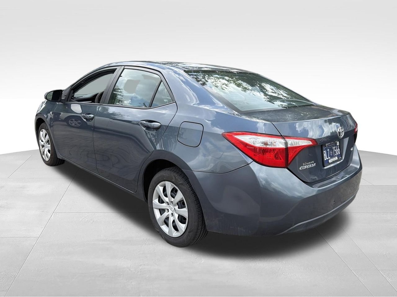 Used 2015 Gray Toyota LE ECO Premium image 5