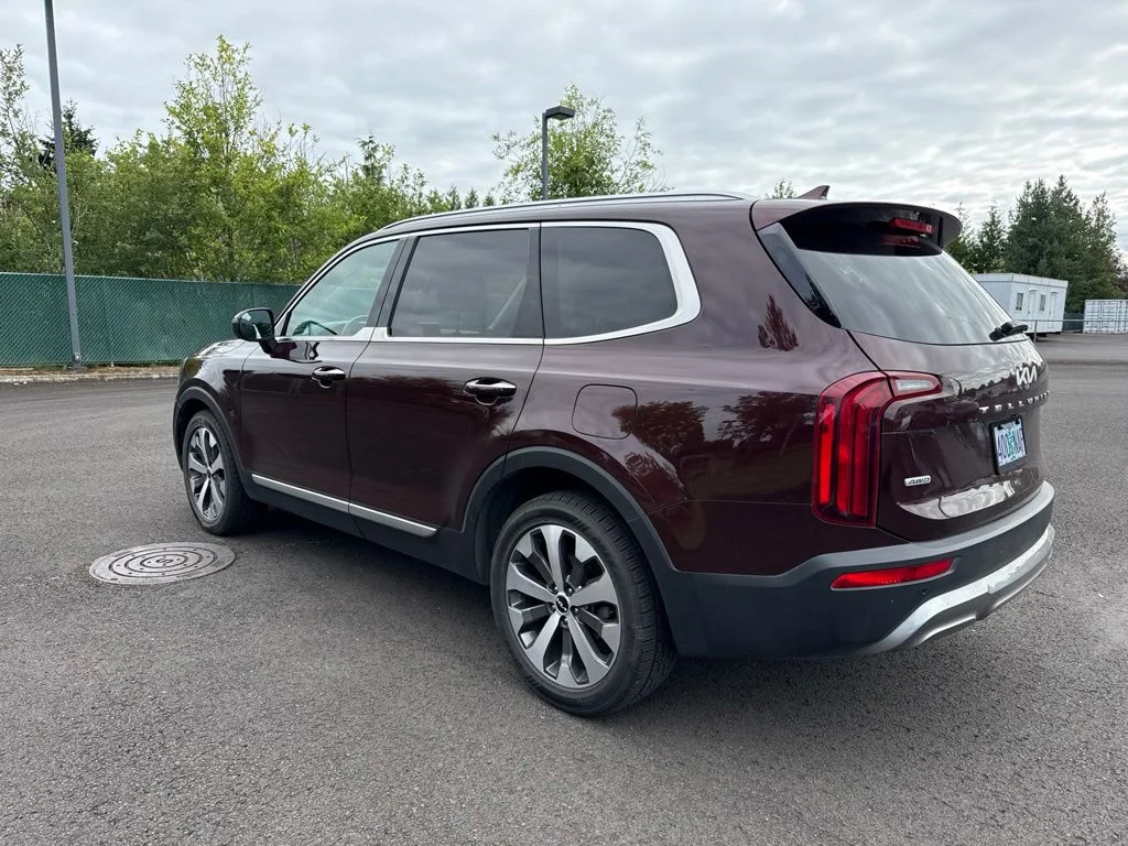 Used 2022 Sangria Kia S image 5