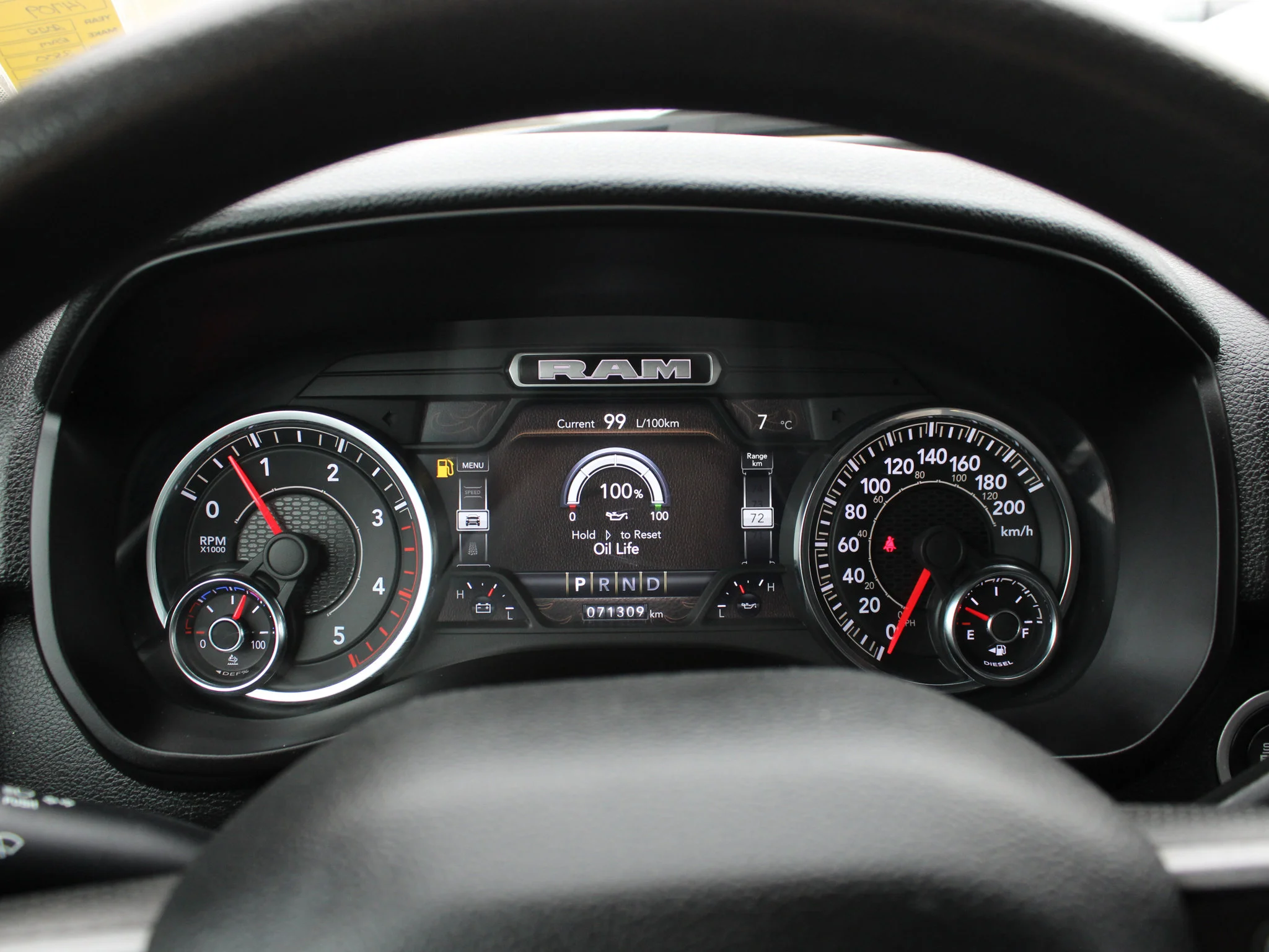 Certified Used 2022 White RAM Tradesman * No Accidents | Cummins | Apple CarPlay | Trailer Brake Control  | Back-Up Camera image 7