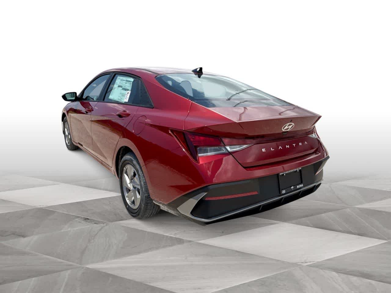 2025 Hyundai Elantra SE - Photo 6