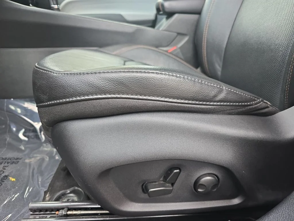 Used 2022 Black Jeep Limited image 25