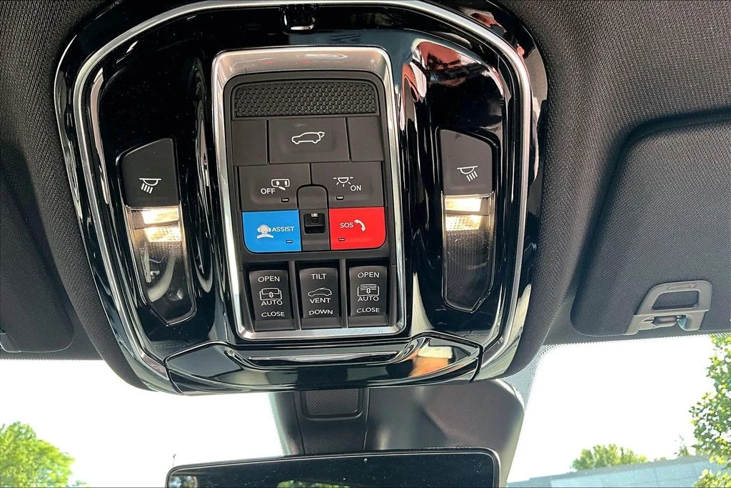 Used 2024 Black Jeep Overland 4xe image 17
