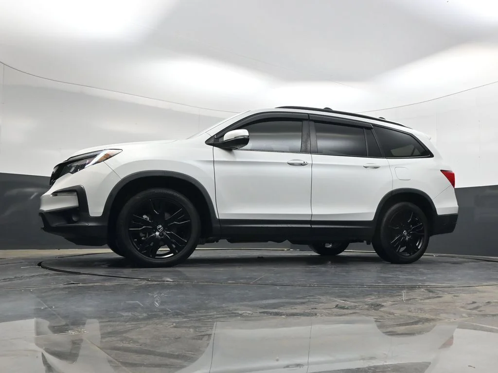 Used 2022 Platinum White Pearl Honda Special Edition image 30