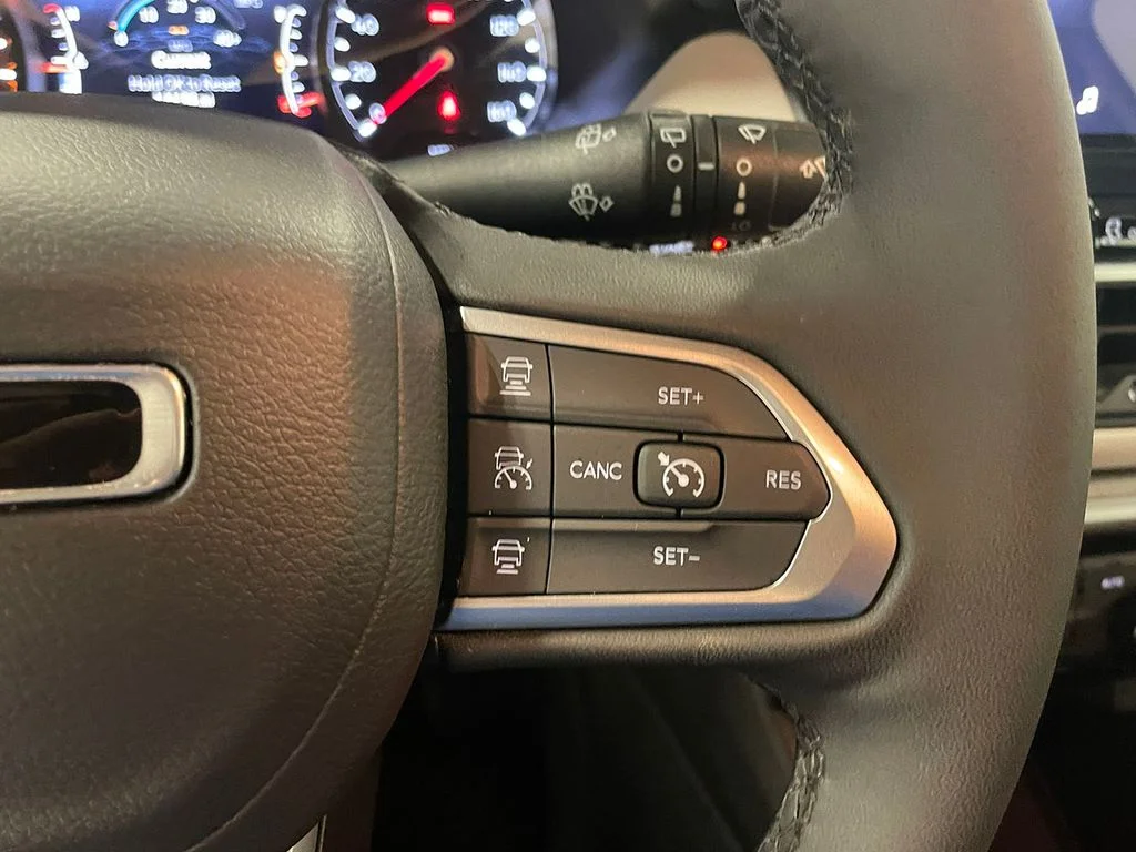 Used 2026 White Jeep Limited image 32