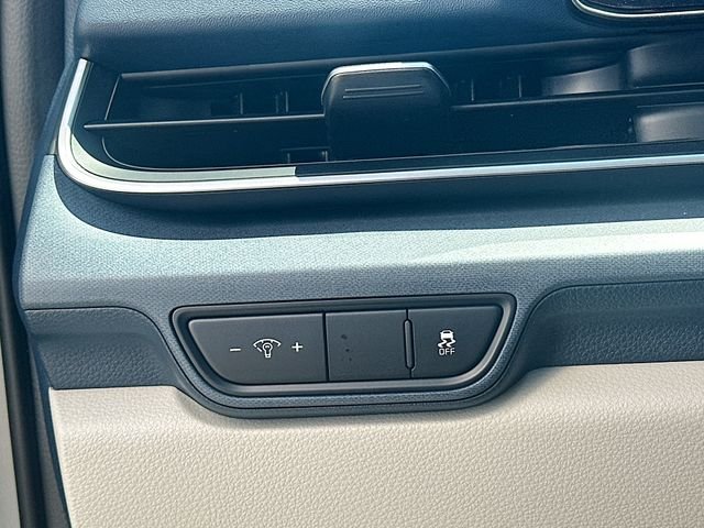 New 2026 Ivory Silver Kia EX image 10