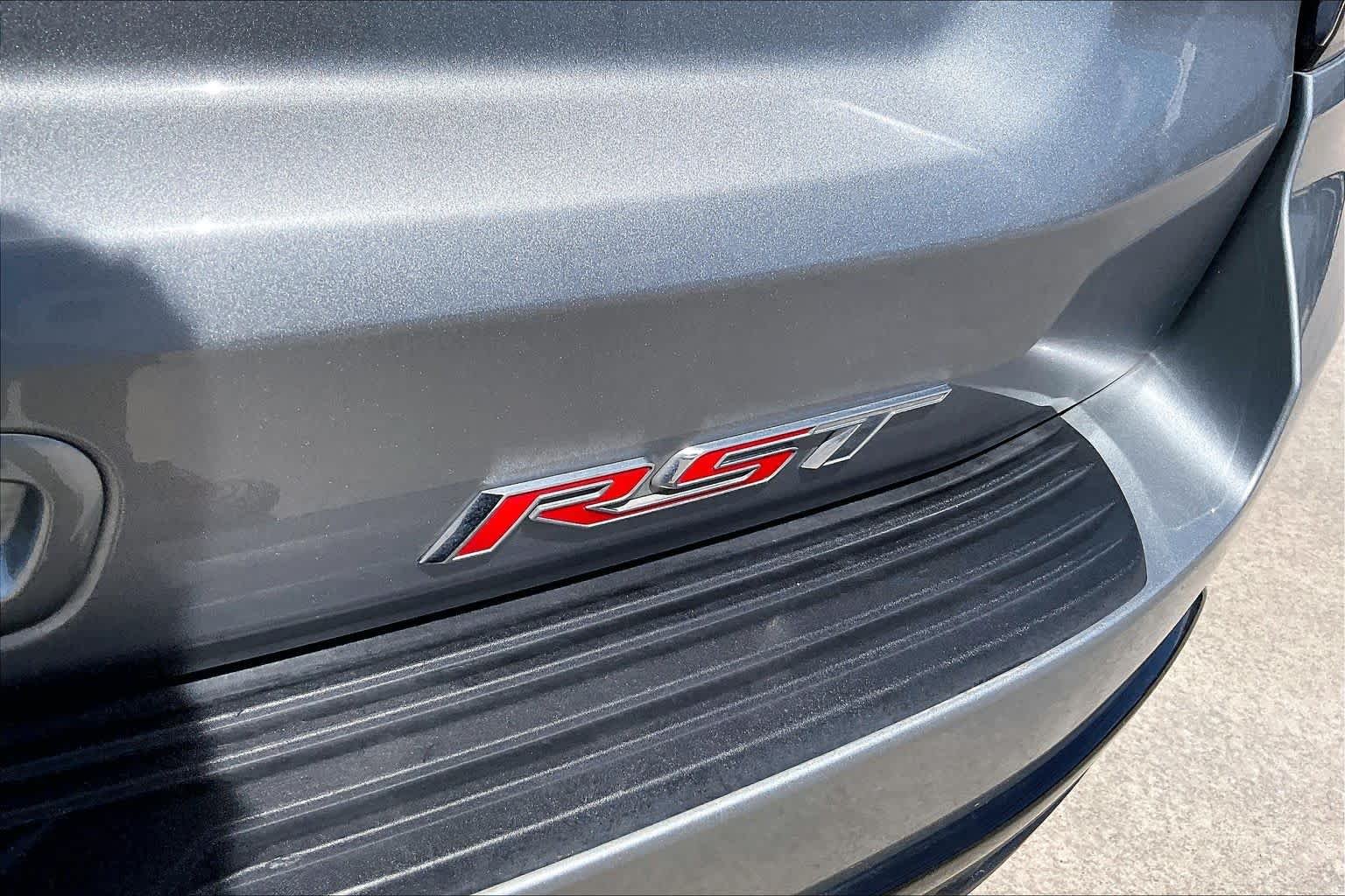 2024 Chevrolet Suburban RST - Photo 10