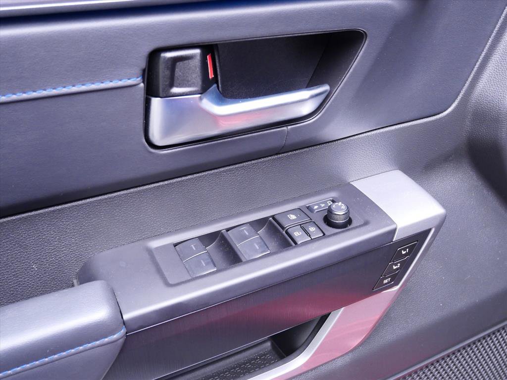 2024 Toyota Sequoia Platinum - Photo 19