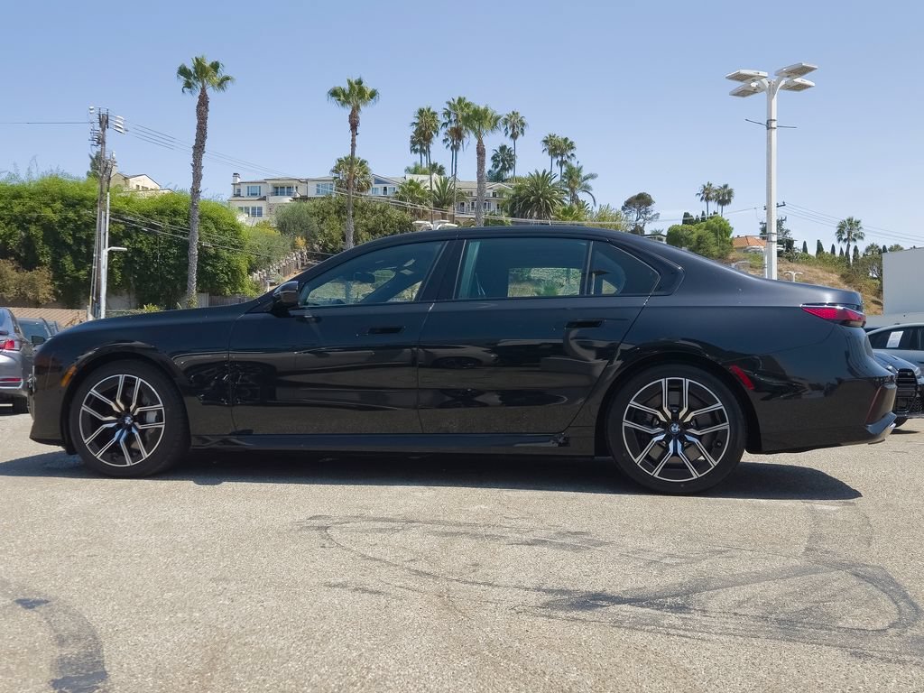 Used 2024 Black Sapphire Metallic BMW 760i xDrive image 24