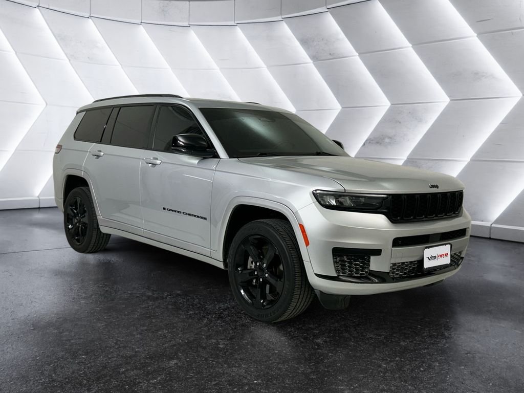 2023 Jeep Grand Cherokee L Altitude's photo