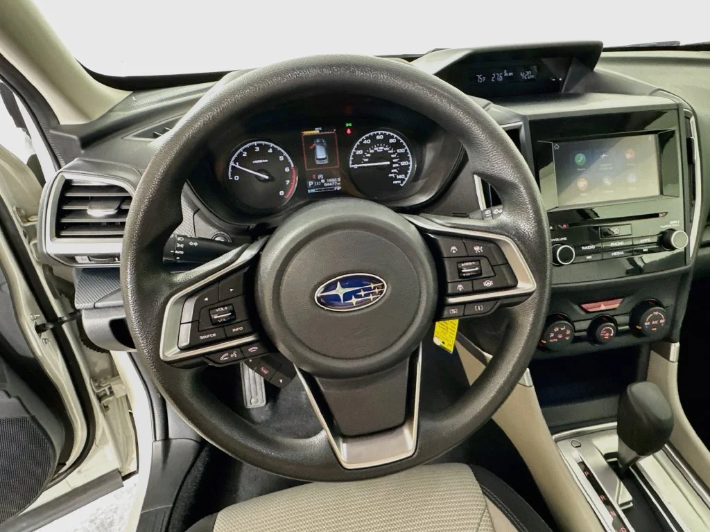 Used 2020 White Subaru Base image 11