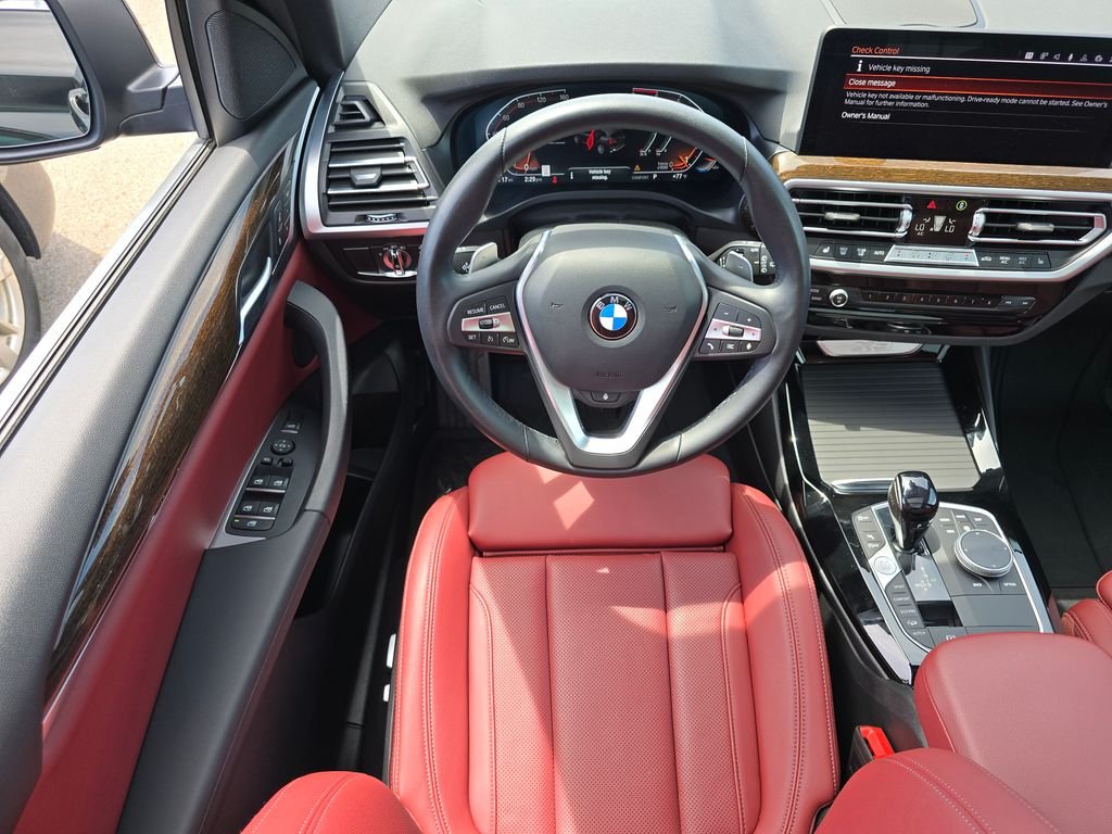 Used 2022  BMW xDrive30i image 18