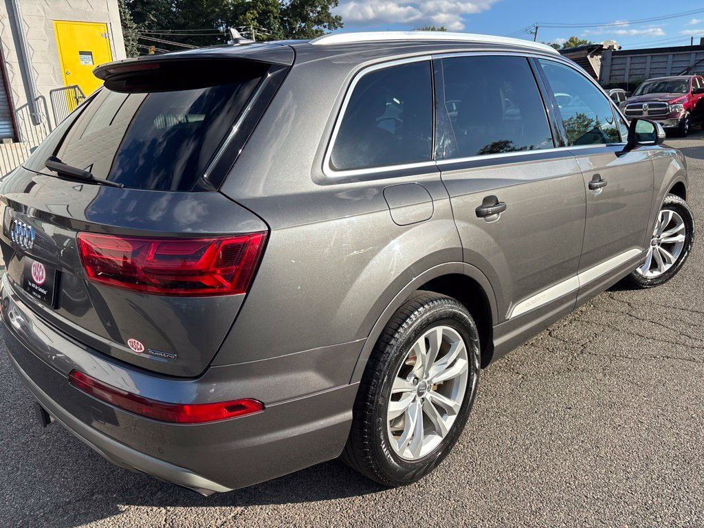 Used 2019 Gray Audi 55 Premium image 6