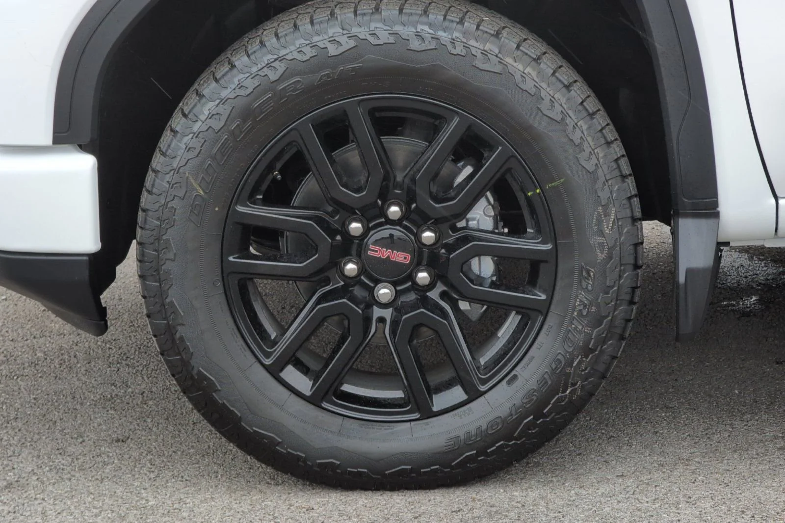 New 2026 Summit White GMC Elevation image 26