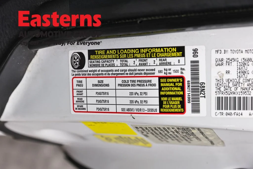Used 2019 White Toyota SR image 34