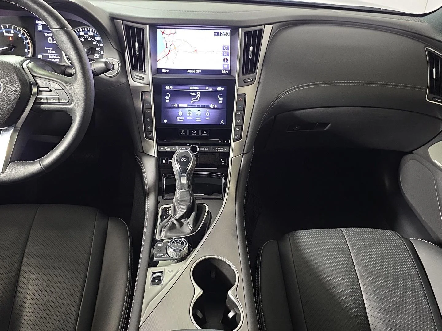 Used 2022 Graphite Shadow INFINITI LUXE image 29
