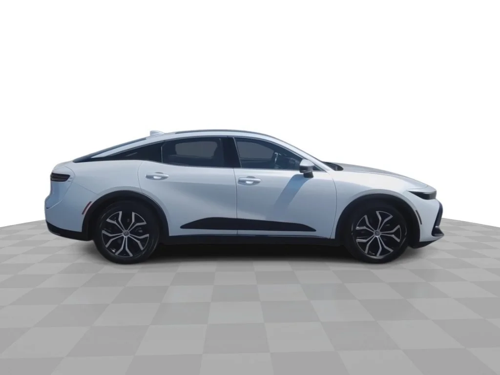Used 2023 White Toyota Limited image 9