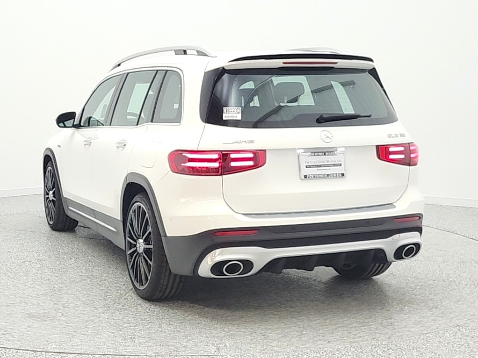 New 2026 Polar White Mercedes-Benz AMG® GLB 35 4MATIC SUV image 7