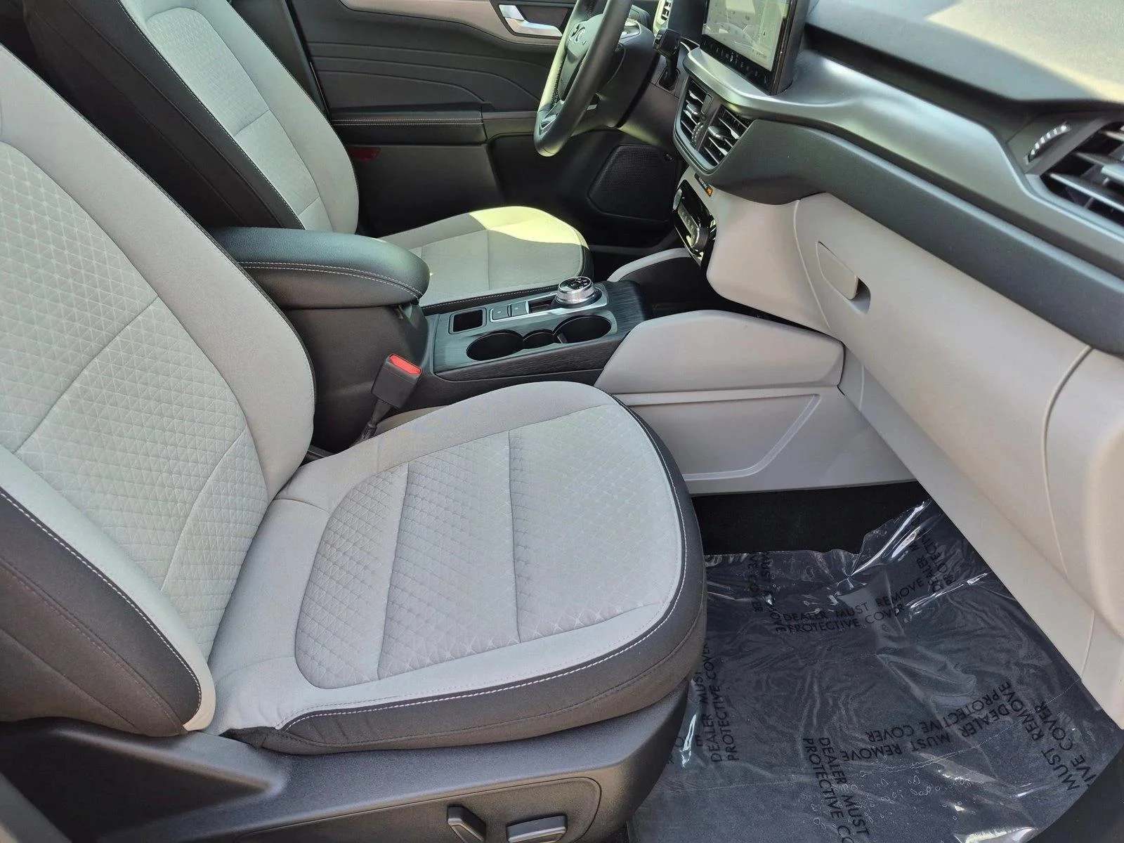 Used 2024 Oxford White Ford Active image 21