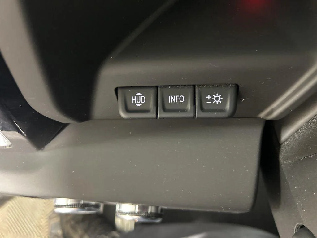 Used 2023 White Frost GMC Denali image 30